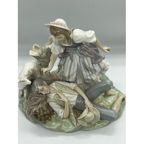 261 - Lladro figurine porcelain 