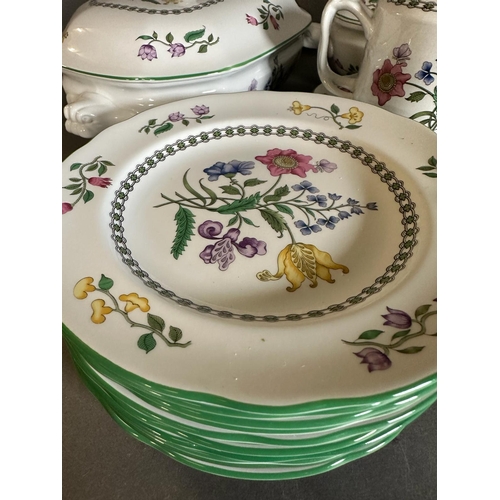 302 - A part Spode Summer Palace dinner service to include side plates, dinner plates and coffee cups and ... 