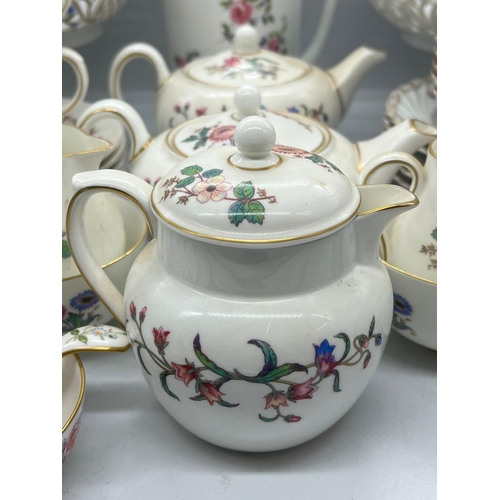 315 - A selection of bone china to include Royal Crown Derby, Wedgwood and Dresden