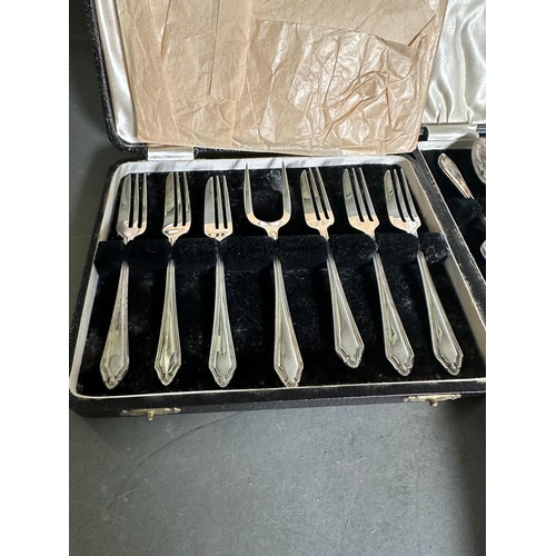 362 - Five  boxes of cutlery to include a boxed set of horn handled steak knives.