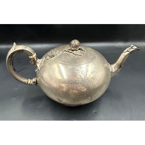 420 - A Victorian silver teapot, stamped Widdowson & Veale Strand to base. Made by Edward & John Barnard a... 