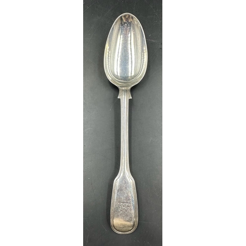 446 - A set of six Georgian silver table spoons with a n approximate weight of 555g, hallmarked for London... 