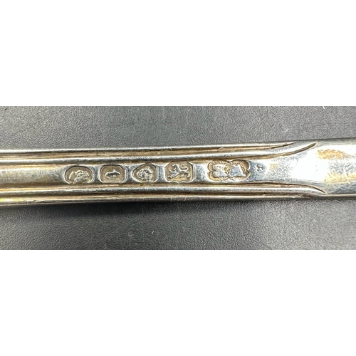 450 - A Georgian silver ladle and marrow scoop, hallmarked for London 1834, approximate total weight 140g.