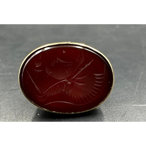 524 - A 9ct gold wax seal, marked 375 for Birmingham (Total weight 6.6g)