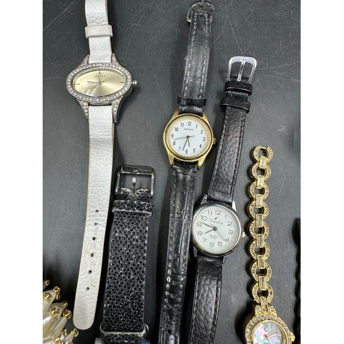 591 - A selection of watches various makers and styles and conditions to include DKNY, Solo, Sekonda etc.