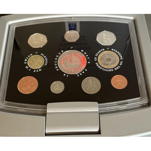 617 - Royal Mint: Year 2000 Executive Coin Collection and the 2008 United Kingdom Coinage Royal Shield of ... 