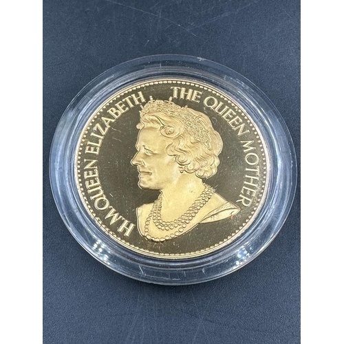 622 - The Birmingham Mint gold on sterling silver, one of 5000 coins commemorating the 80th Birthday of Th... 