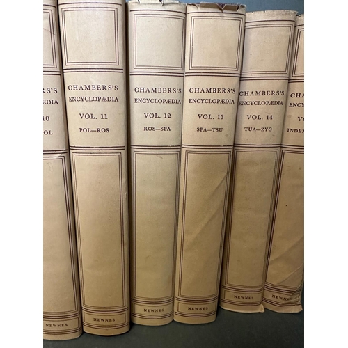 700 - Ten volumes of The Chambers Ercyclopedia volumes six to fifteen