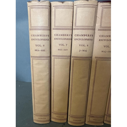 700 - Ten volumes of The Chambers Ercyclopedia volumes six to fifteen