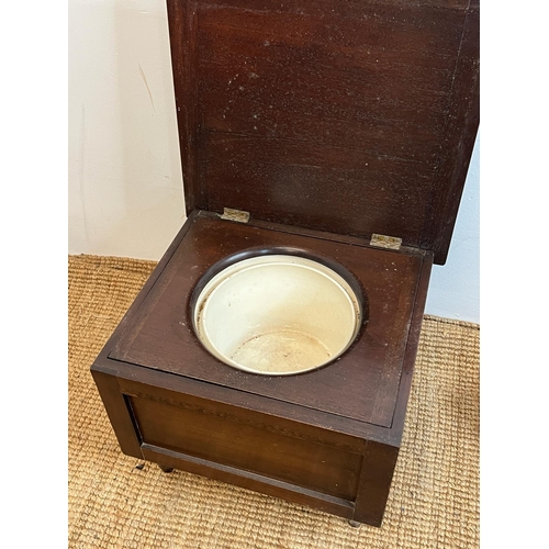 73 - A mahogany pot cupboard