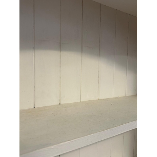 123 - A white painted four shelf bookcase AF 194cm x 99cm