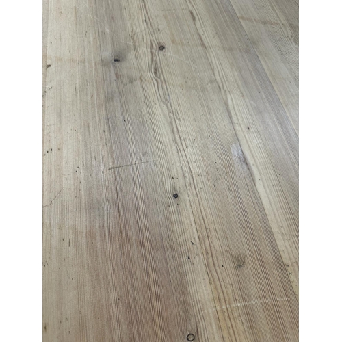 124 - A country pine kitchen table on turned legs (H76cm W182cm D76cm)