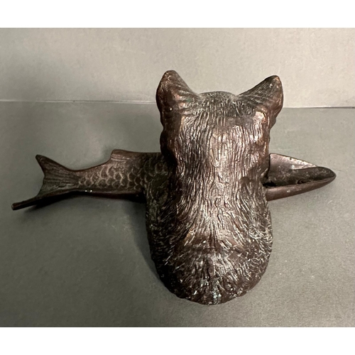 269 - A bronze of a cat holding a fish possibly a pin tray or trinket dish