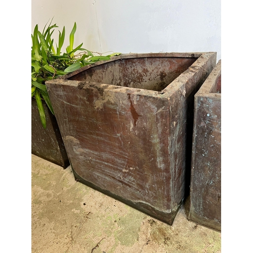 323 - Three square copper planters (Largest H40cm SQ40cm, smallest H31cm SQ31cm)