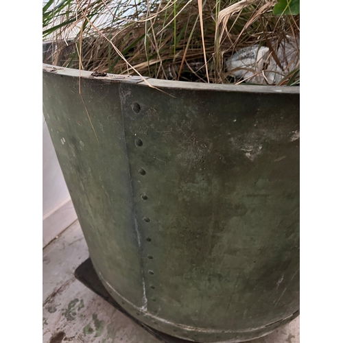 346 - A large galvanised rivetted copper planter/cauldron (H62cm Dia92cm)