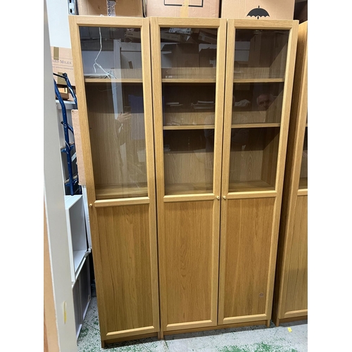 35 - A double and single glazed bookcase/display unit