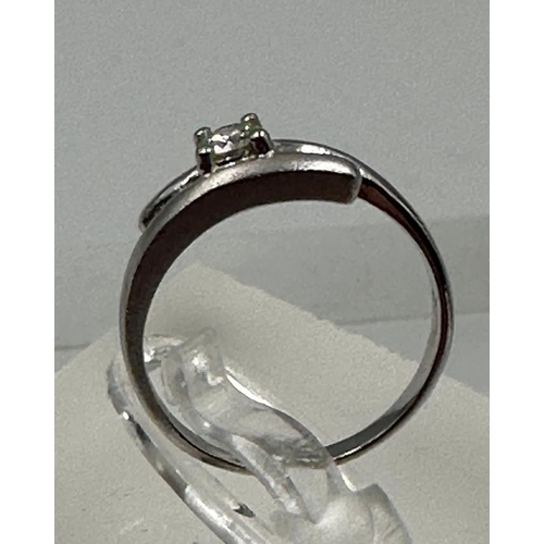 649 - A contemporary white gold and diamond ring, size I