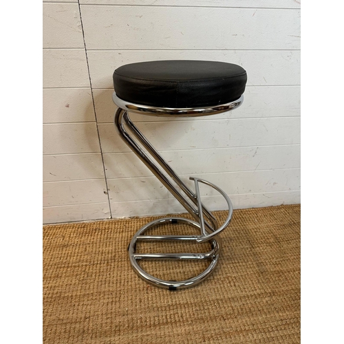 8 - Four black faux leather bar stools on chrome bases (H69cm)