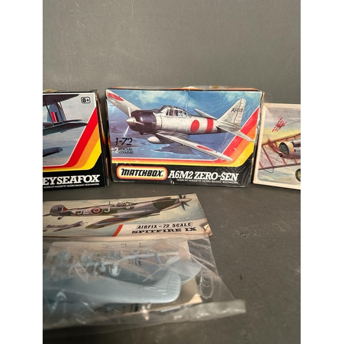 824 - A selection of boxed and unboxed model kits to include Matchbox, Airfix and Frog