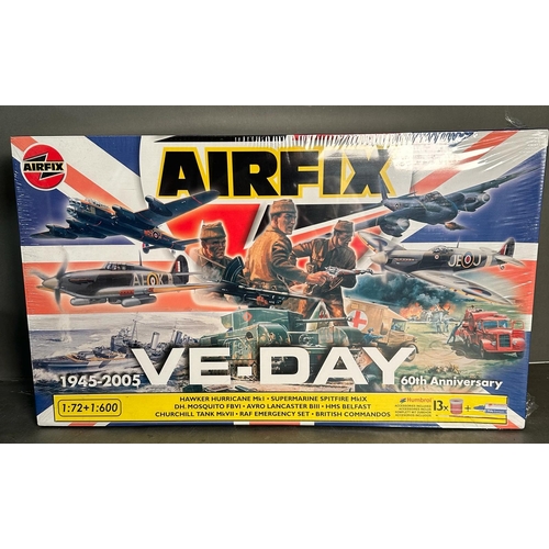 826 - A boxed and sealed Airfix VE-Day 60th anniversary model kit