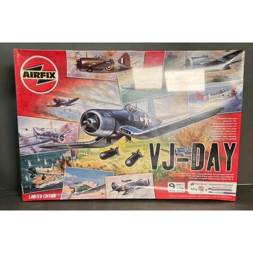 828 - A boxed and sealed Airfix VJ-Day 60th anniversary model kits