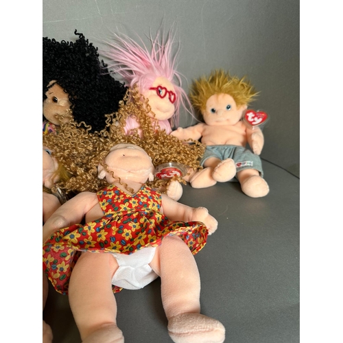 830 - A selection of collectable Beanie kids dolls