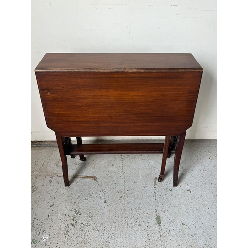 123 - A mahogany Sutherland table (H69cm W68cm D20cm)