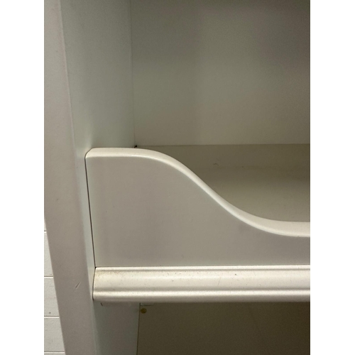 170 - A white painted three shelf bookcase or shelving unit (H154cm W71cm D34cm)