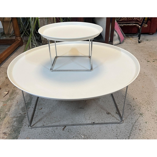 32 - B and B Italia Maxalto tables model Fat Fat designed by Patricia Urquiola, one large and one small (... 