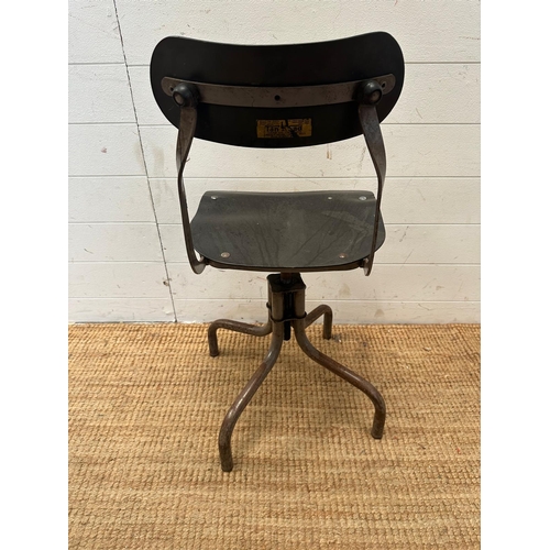 95 - A Mid Century machinist chair by Tan Sad on splayed legs