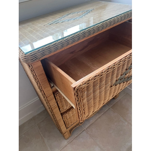 79 - A wicker chest of drawers (H86cm W72cm D43cm)