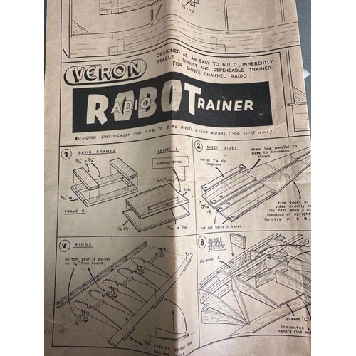 808 - A Vernon Robot international trainer model plane kit