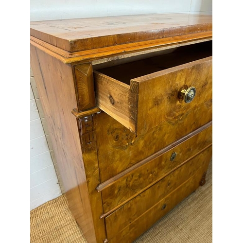 123 - A walnut veneer Escritoire or secretaire (H125cm W100cm D51cm)