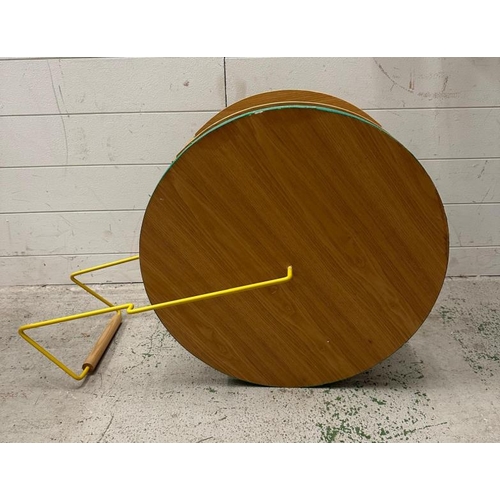 100 - A novelty pine drinks trolly in the form of a wheel