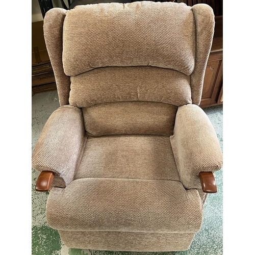66 - A HSL reclining Grande chair