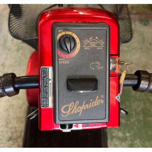 821 - A shop rider mobility scooter