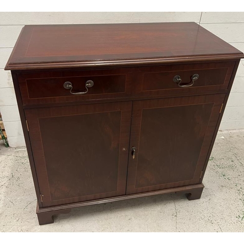 85 - A Regency style side cabinet (H90cm W90cm D47cm)