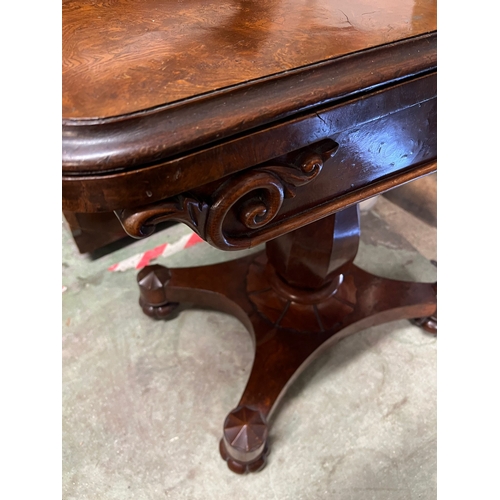 110 - William IV style mahogany game table on shaped base and roundels to each corner (H76cm W89cm D44cm)