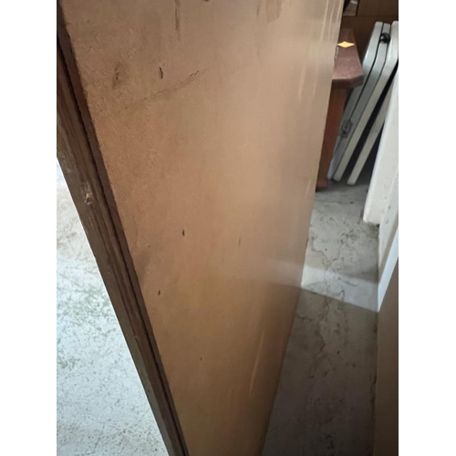 199 - A large wall mirror with floral theme frame, 132cm x 104cm