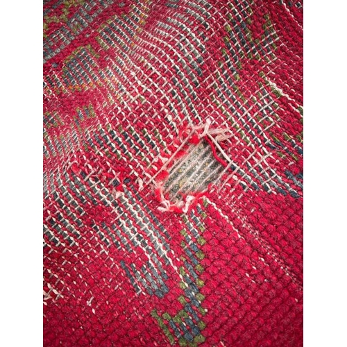 215 - Large red rug with geometric design, 147 X 121cm AF