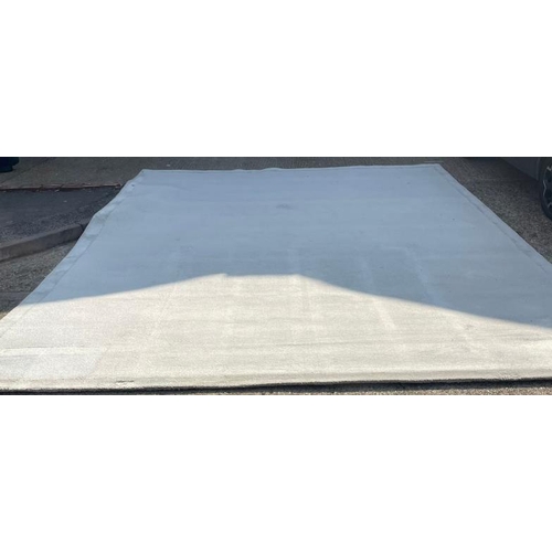 217 - A large baby blue rug 490cm x 394cm