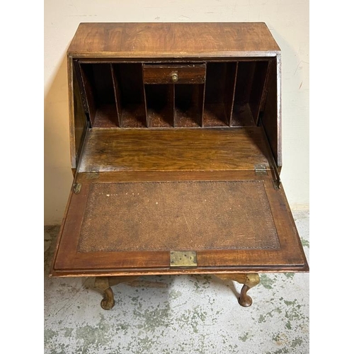 25 - Queen Anne style writing bureau, opening to pigeon holes and writing slope, H100 X W60 x D44cm