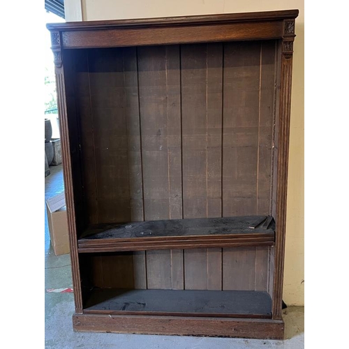 119 - An oak open bookcase with four shelfs (H154cm W107cm D28cm)