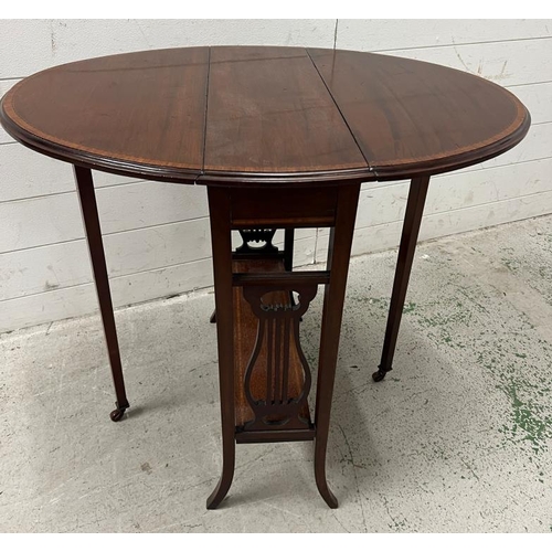 24 - Sutherland table (H68cm W78cm D61cm)