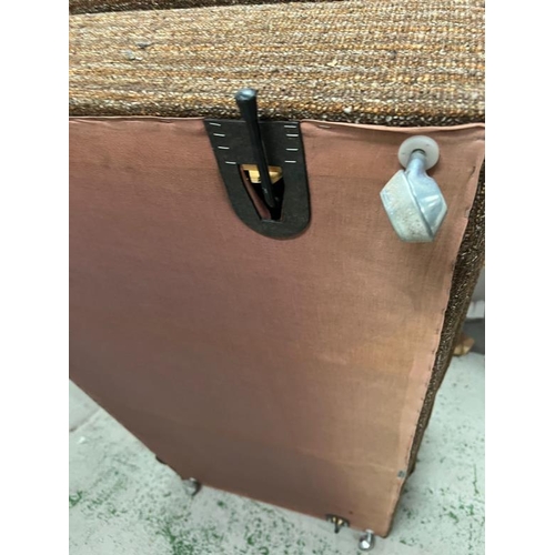 27 - A Parker Knoll sofa 1103/4/5