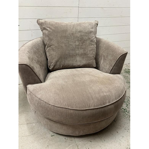 29 - A grey cuddle chair (SH43cm W101cm D101cm)