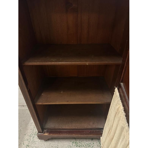 44 - An Edwardian mahogany pot cupboard with glazed door and galleried top (H92cm W55cm D31cm)