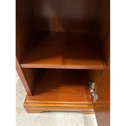 64 - A small single door side cabinet. Height 62 41x34