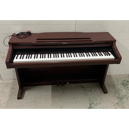 88 - Technics electric piano SX-PX334 digital piano with a range of features