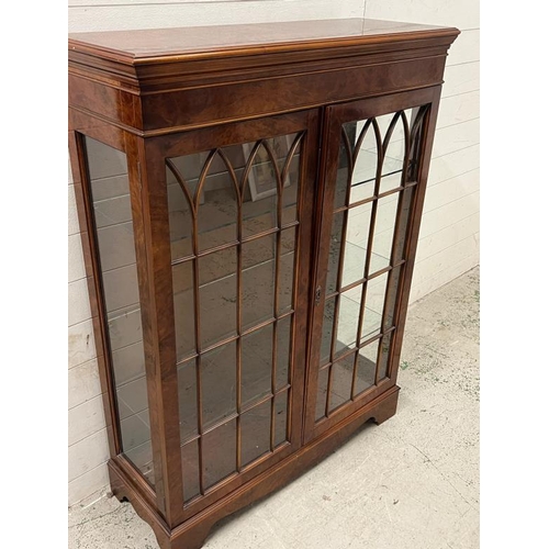 93 - A reproduction display cabinet (H132cm W100cm D36cm)